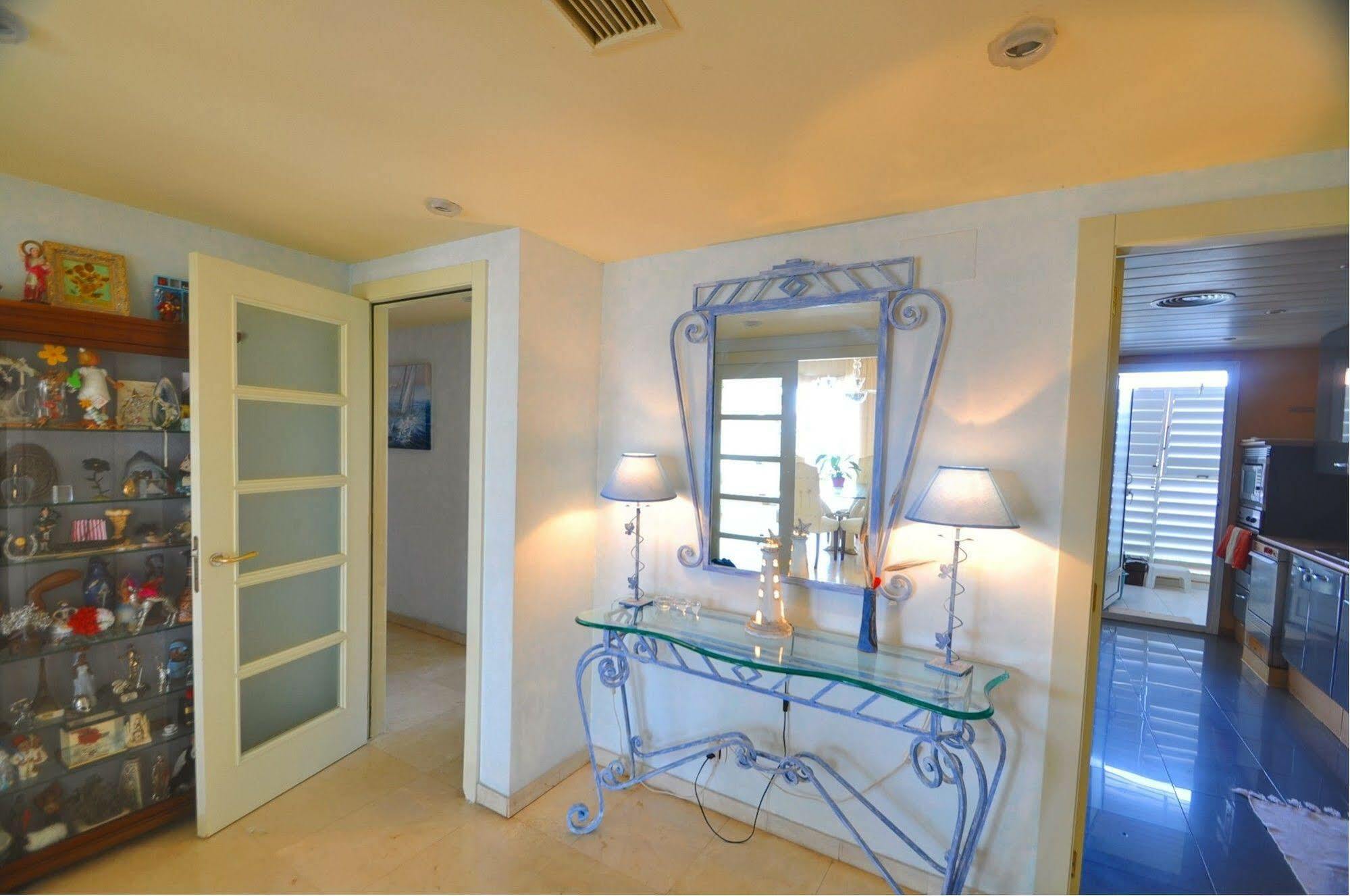 Duplex Park De Mar Leilighet Sitges Eksteriør bilde